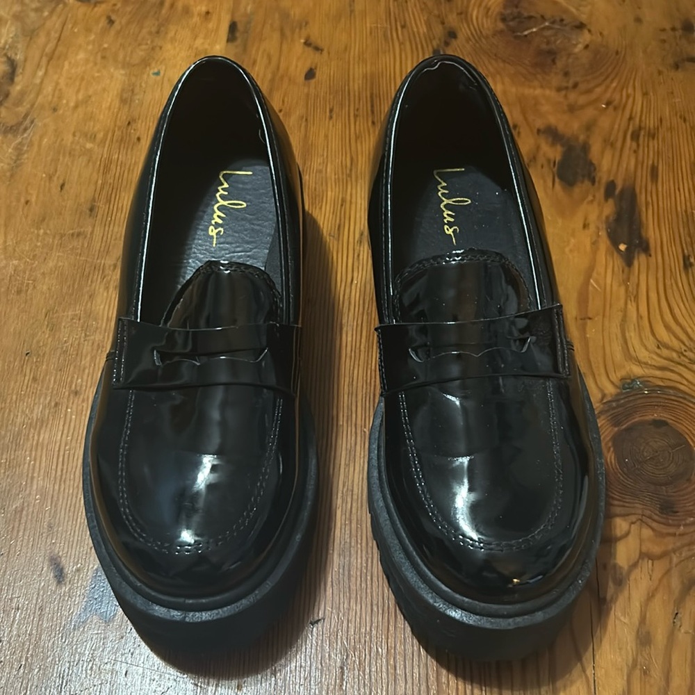 Lulu’s Black Patent Leather Platform Shoes. Size 41.